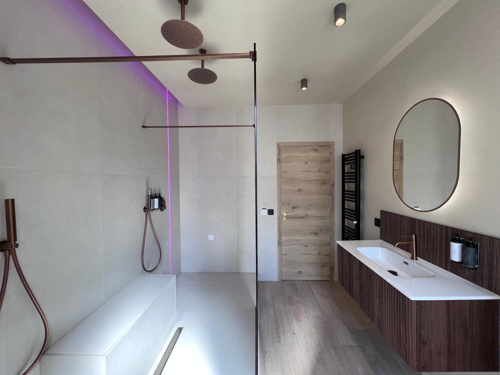 Harmony Room Suite Avec Balneo 앙제 외부 사진